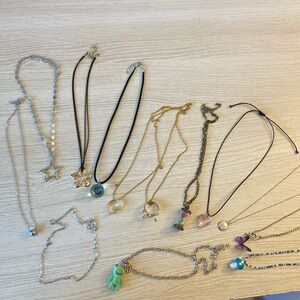 Assorted necklaces bundle